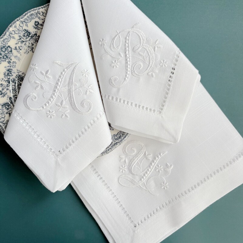 Servilletas de Tela Blancas co - Monogrammed Handkerchief reseña y precio